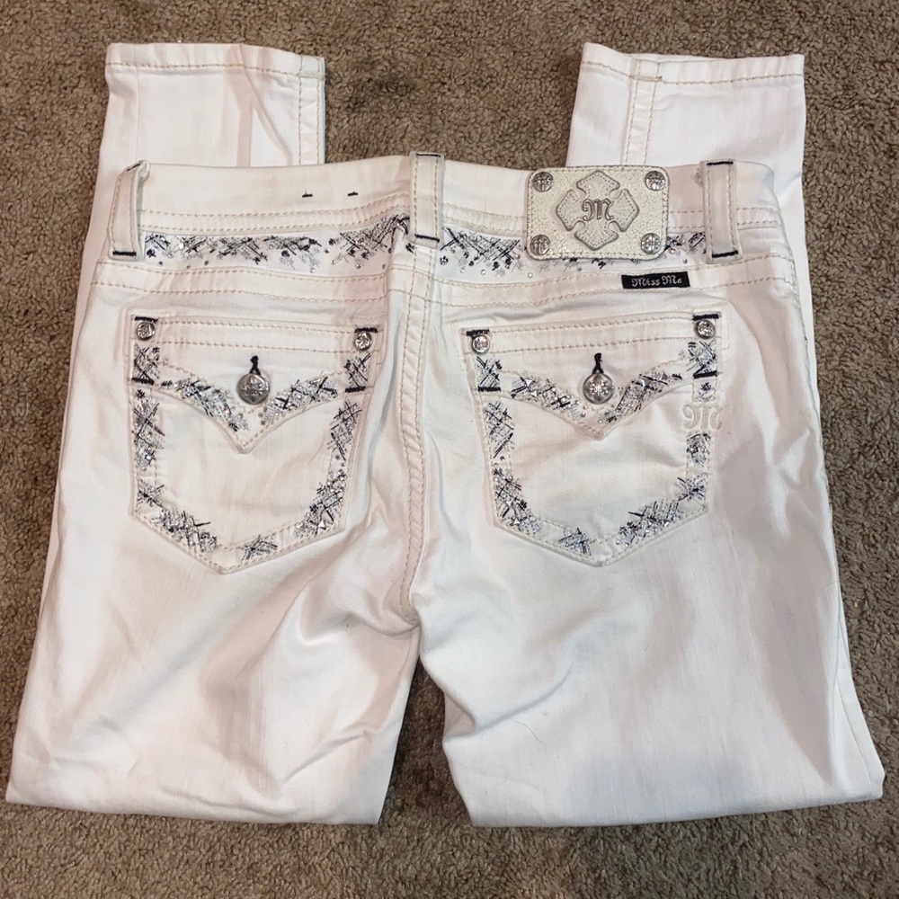 Miss Me signature skinny crop jeans in white